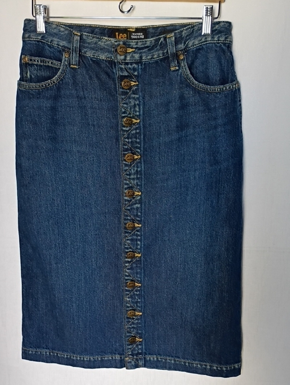 Lee Vintaje Modern  Women’s  High Rise Jeans Midi Skirt with Button Front SZ 30 - Picture 2 of 8